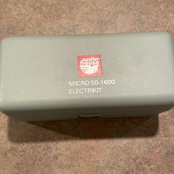 Converter transformer adapter for travel - Picture 1 of 3